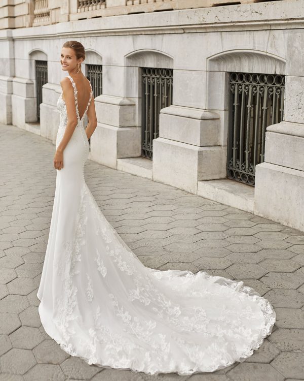 Robe de mariée FATIMA Luna Novias collection 2022: Boutique Paris