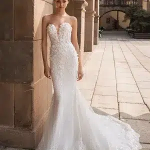 Robe de Mariée AETHRA Pronovias collection 2023 | Mariée Parisienne