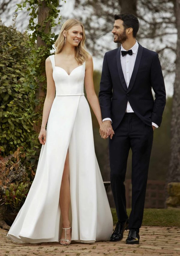 Robe de Mariée ATTRACTION White One Collection 2023| Paris