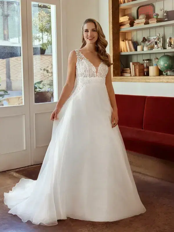 Robe de Mariée TWINKLE White One Collection 2023| Paris