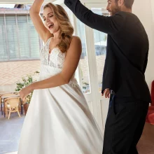 Robe de Mariée TWINKLE White One Collection 2023| Paris