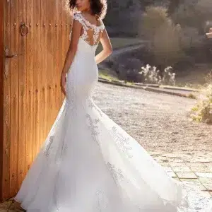 KASIH Wedding Dress White one Collection 2023 Paris Boutique