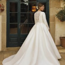 NOLANS Wedding Dress White one Collection 2024 Paris Boutique