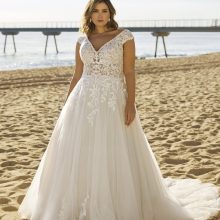 WOMACK Wedding Dress White one Collection 2024 Paris Boutique