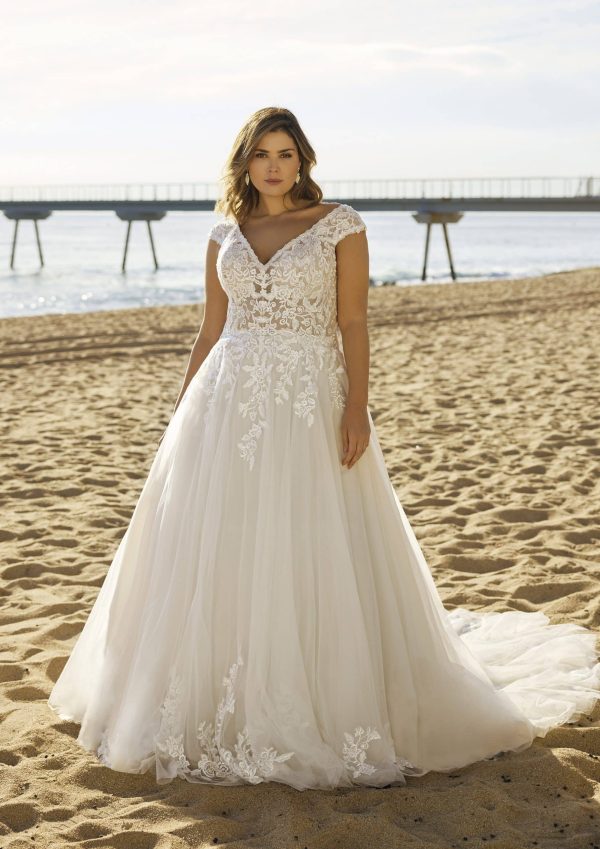 WOMACK Wedding Dress White one Collection 2024 Paris Boutique