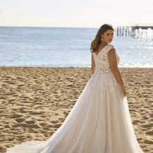 WOMACK Wedding Dress White one Collection 2024 Paris Boutique