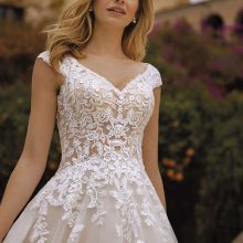 WOMACK Wedding Dress White one Collection 2024 Paris Boutique