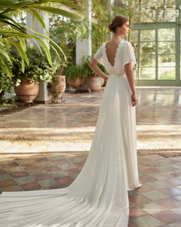 LALIA Wedding Dress Alma Novias collection 2024 Paris