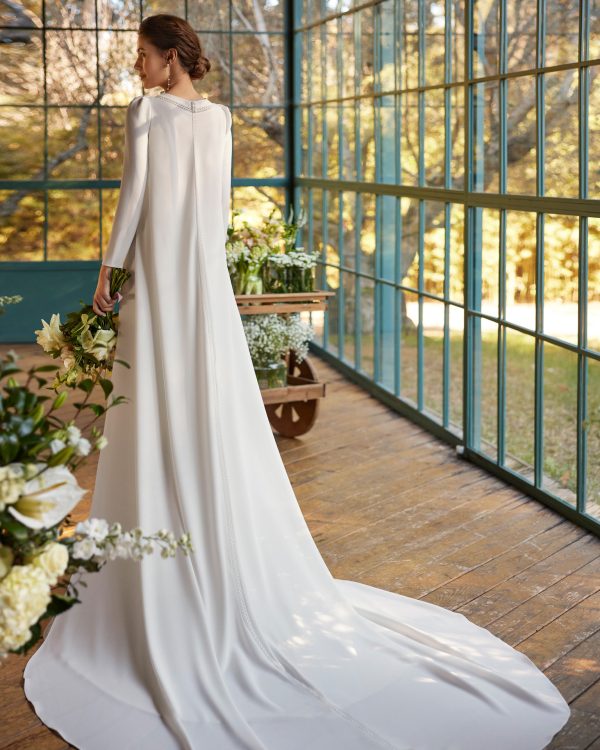 NAIMA Wedding Dress Aire Barcelona Collection 2024| Paris Boutique