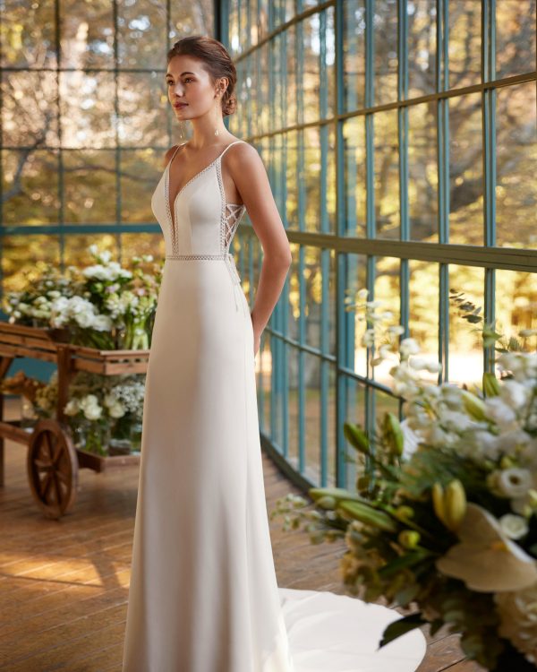 NAIMA Wedding Dress Aire Barcelona Collection 2024| Paris Boutique