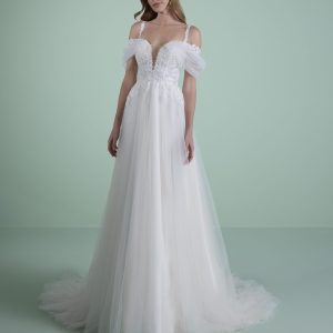 SINOE Wedding Dress Colet Collection 2025| Paris Boutique